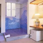 Paravia בית הארחה